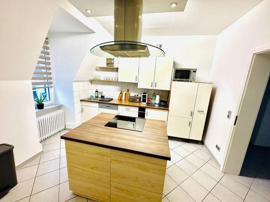 Loft Mit Billard-Tisch Und Ps4 Lejlighed Wuppertal Eksteriør billede