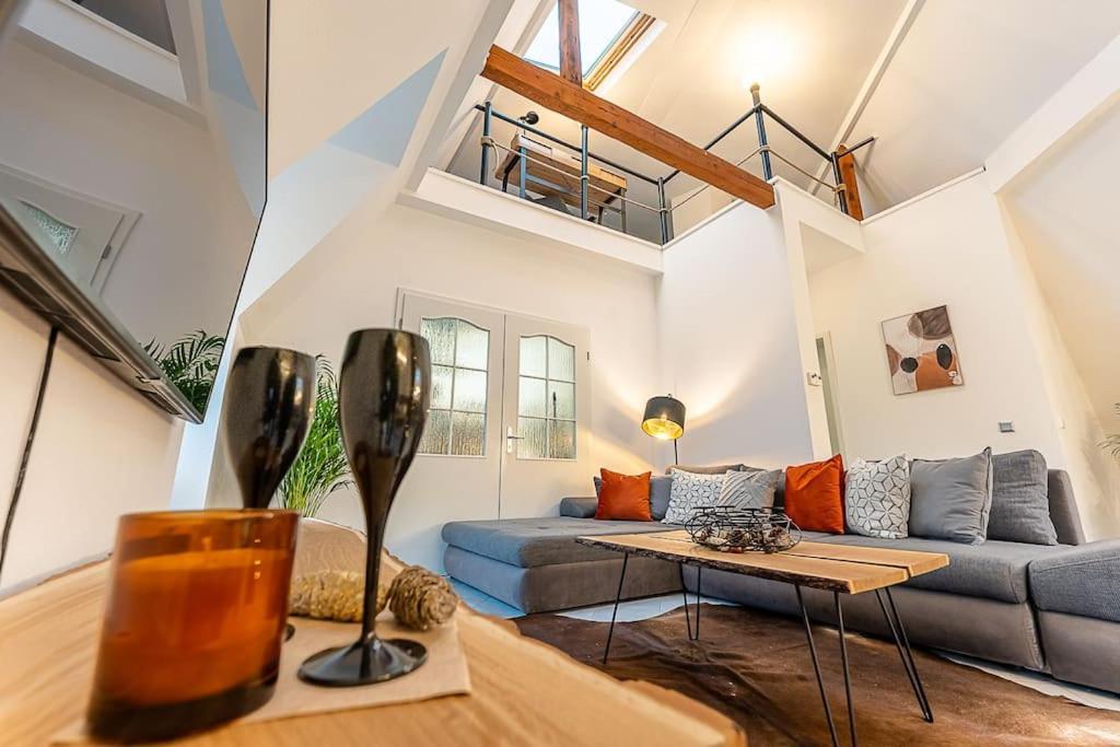 Loft Mit Billard-Tisch Und Ps4 Lejlighed Wuppertal Eksteriør billede