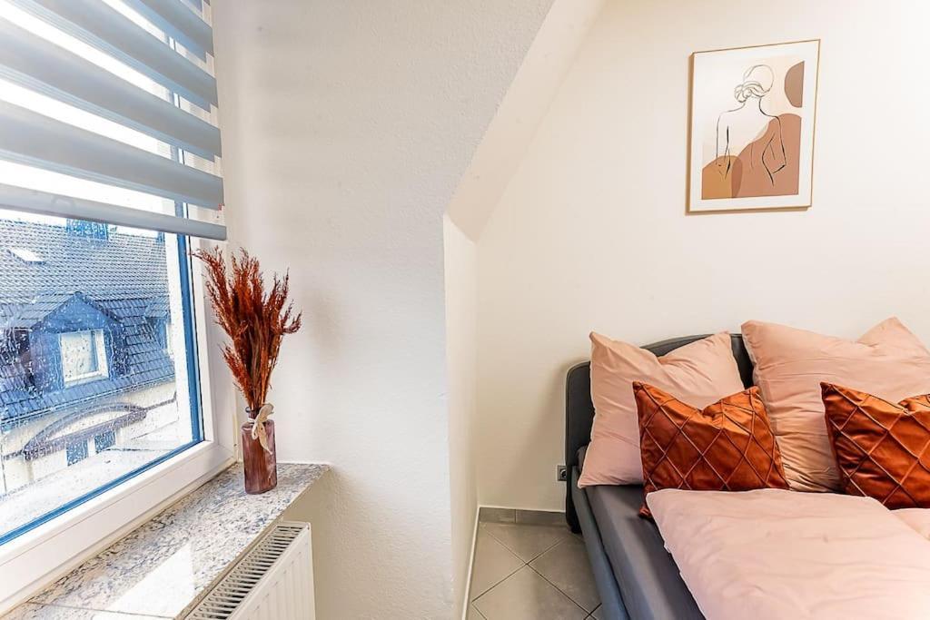 Loft Mit Billard-Tisch Und Ps4 Lejlighed Wuppertal Eksteriør billede